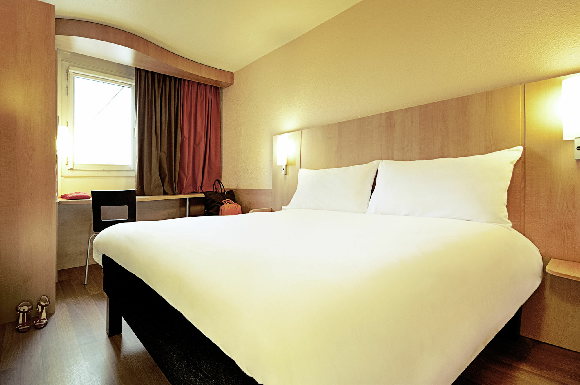 B&B Hotel Les Sables-D'Olonne Centre Gare Eksteriør bilde